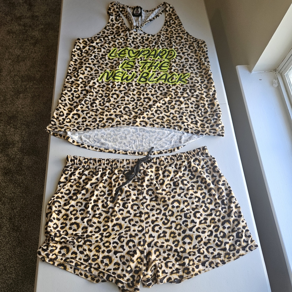 Forever Spoiled Women's 2X Leopard Print Pajama Set - Leopard Is The New Black
